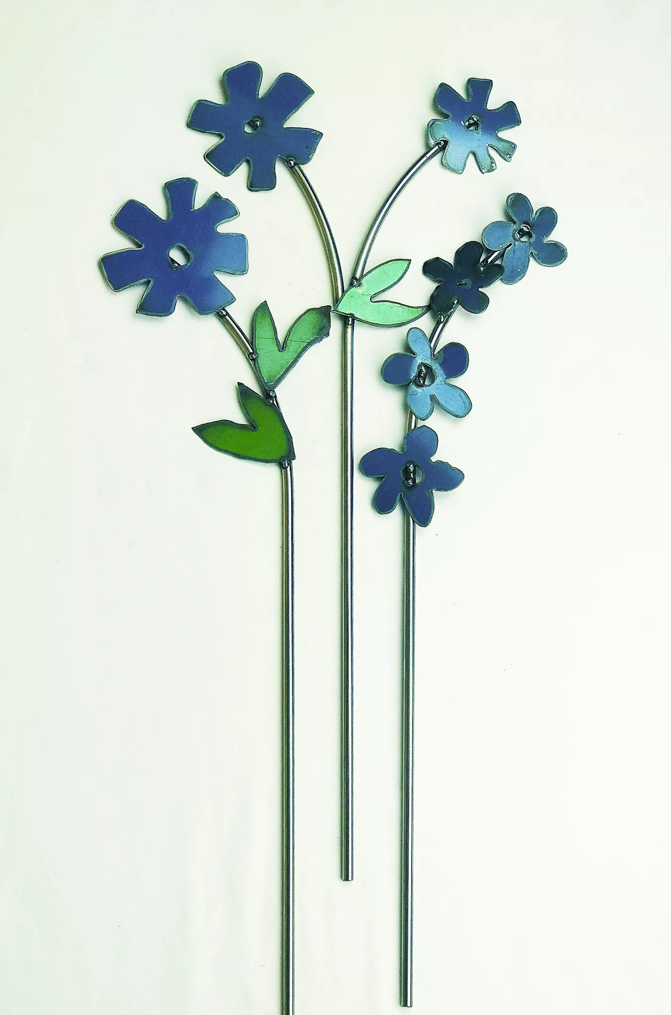 TRIO_Bantam_Blue decorative metal plant supports