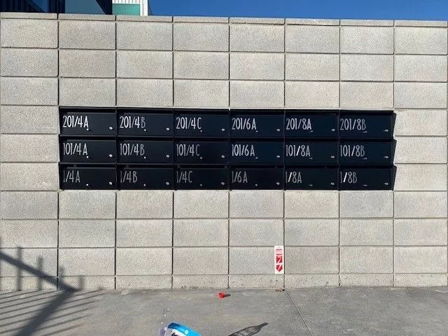 metro-front-opening-letterbox-full-black-rows_1_1
